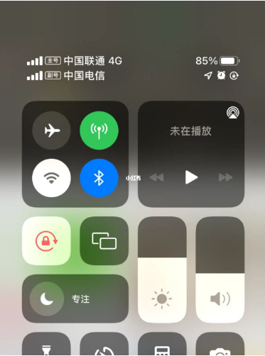 化隆苹果手机维修分享iPhone双卡信号解决办法 