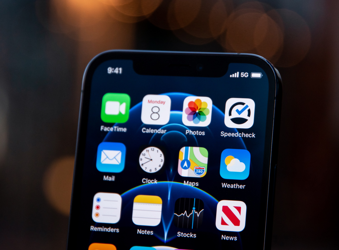 化隆苹果手机维修分享为什么 iPhone 12 在冬季会自动关机 